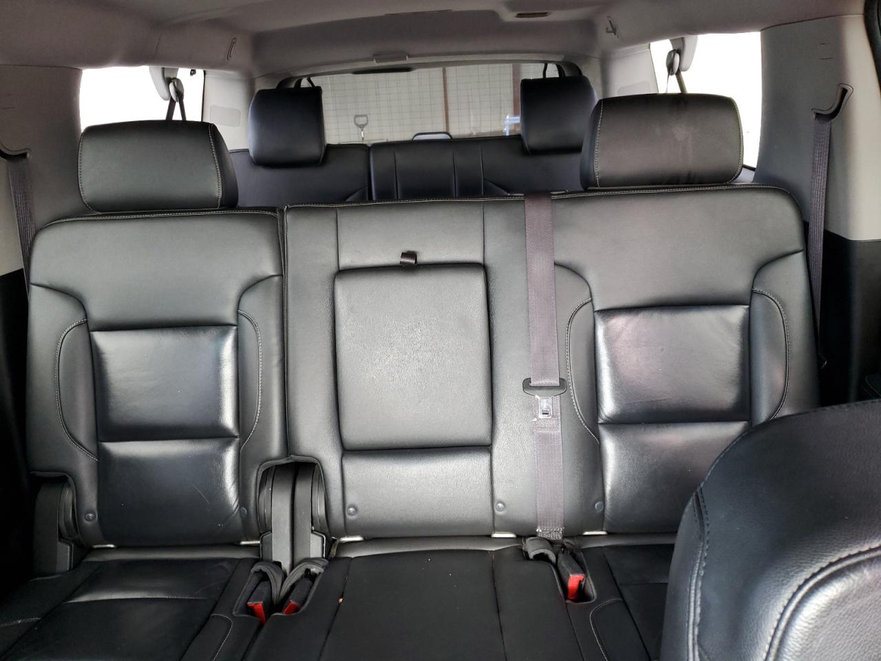 Chevrolet Suburban C1500 Lt Image 12