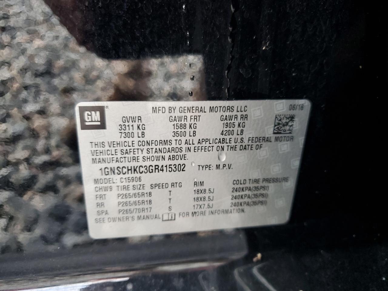 Chevrolet Suburban C1500 Lt Image 6