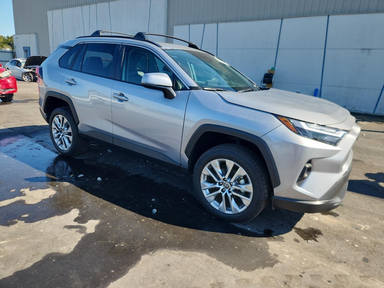 Toyota RAV4 Xle Premium Image 12