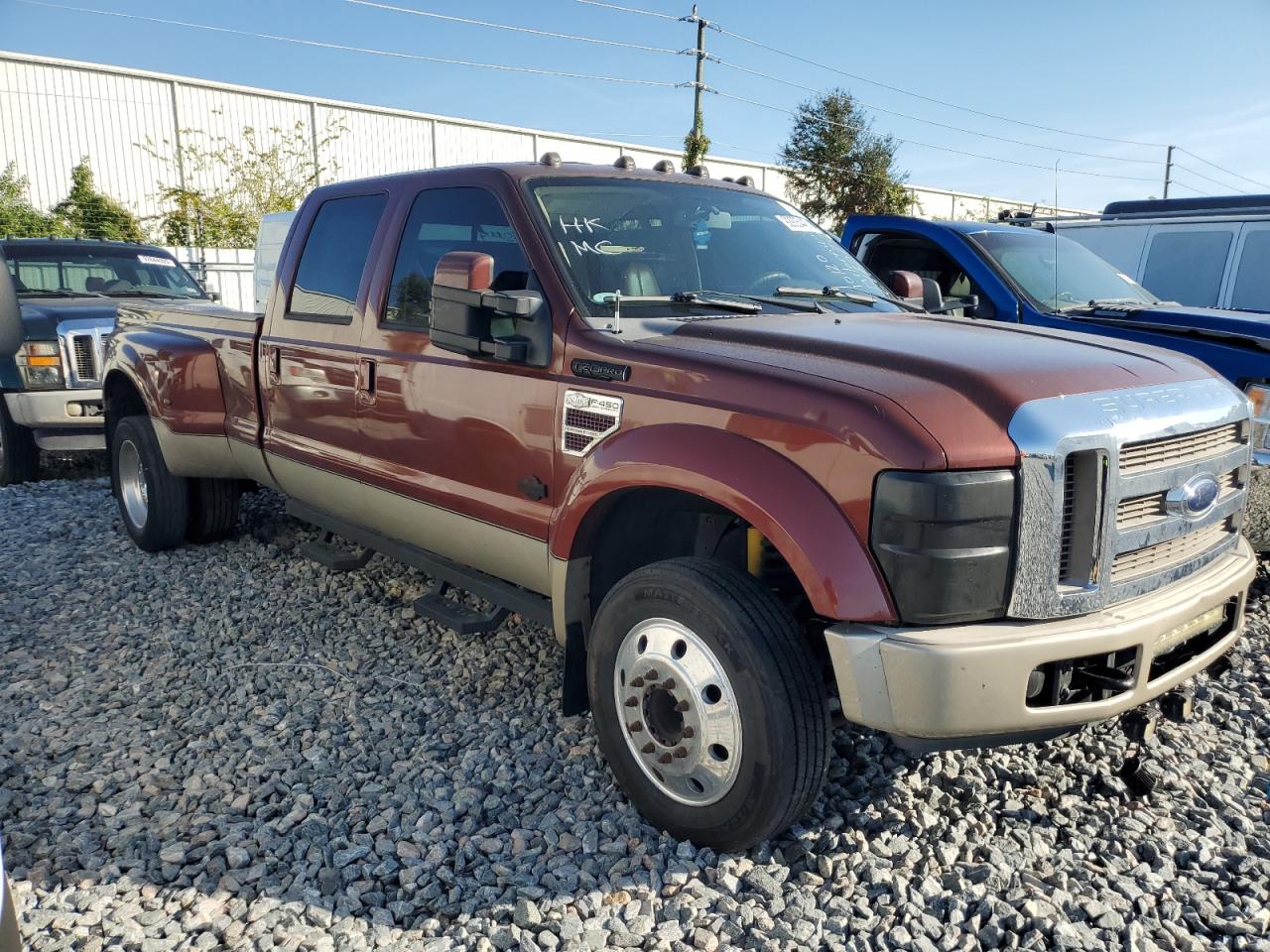 Ford F-450 Super Duty Image 2