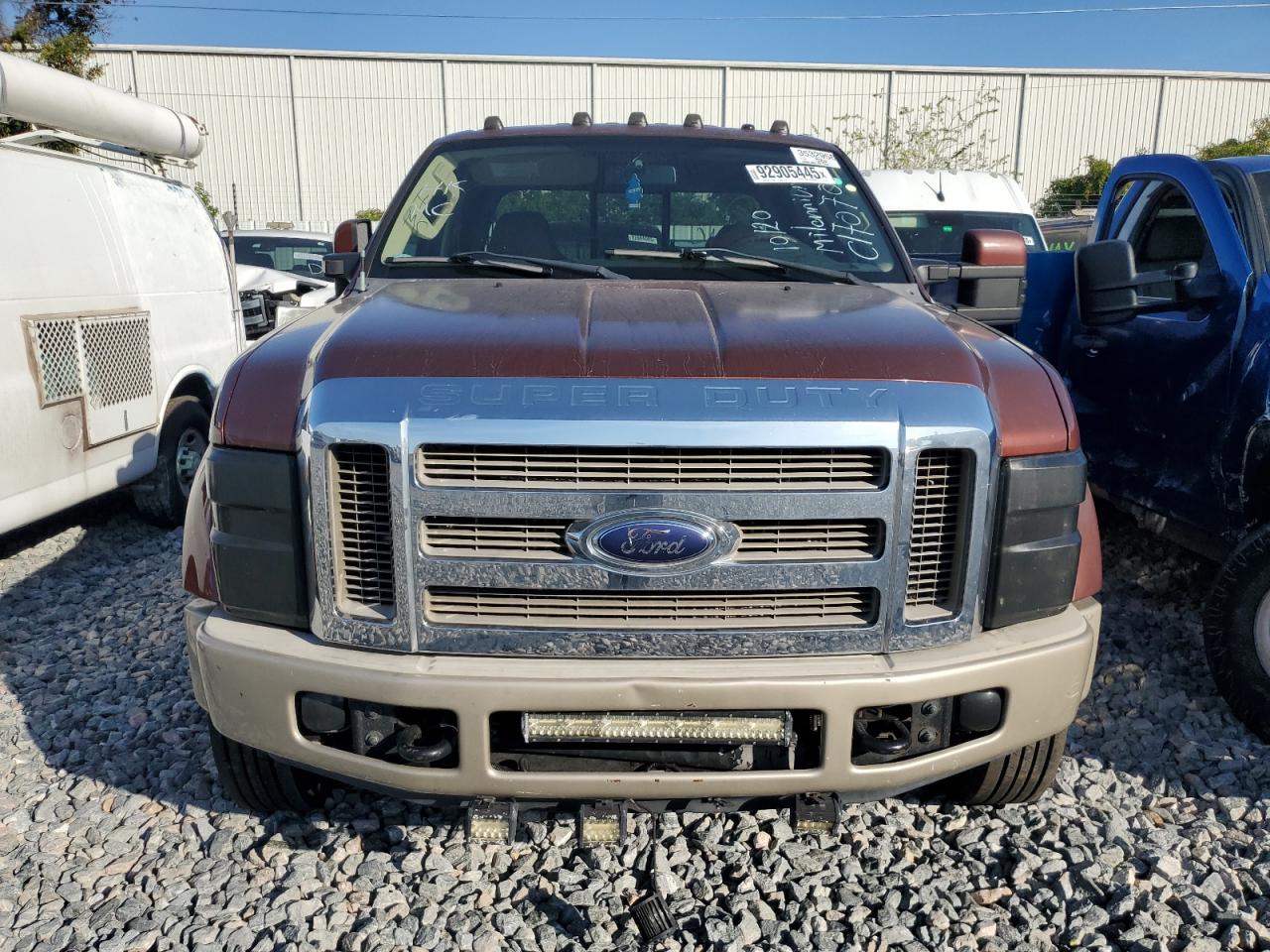 Ford F-450 Super Duty Image 6