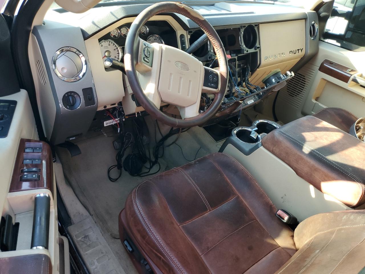 Ford F-450 Super Duty Image 8