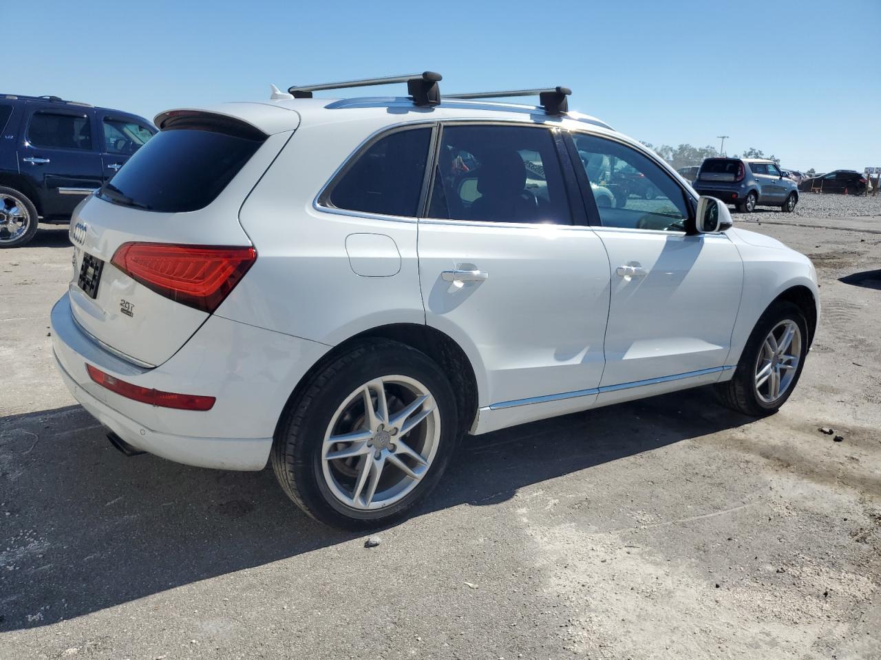 Audi Q5 Premium Plus Image 2