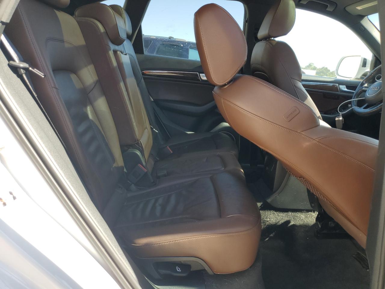 Audi Q5 Premium Plus Image 12