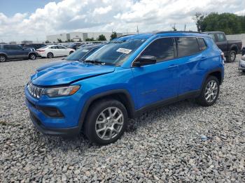  Salvage Jeep Compass