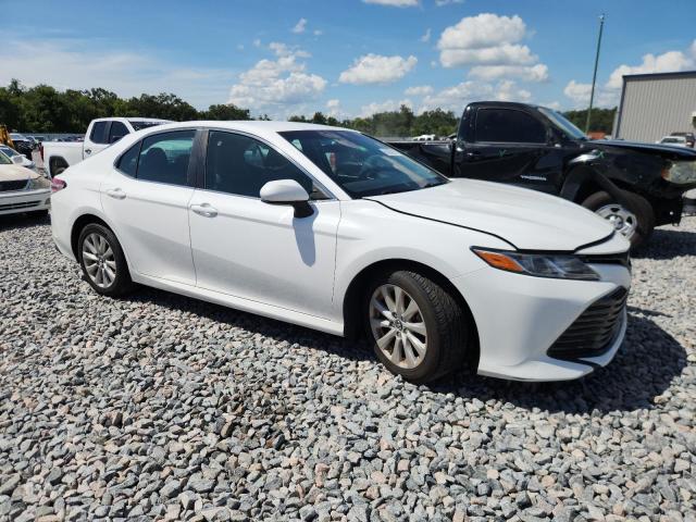 Toyota Camry L Image 2
