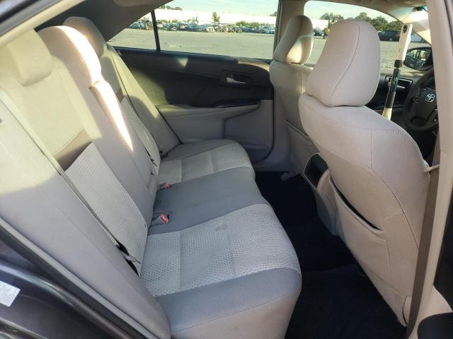 Toyota Camry L Image 9