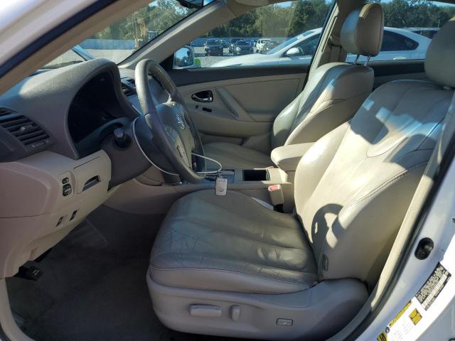 Toyota Camry Hybrid Image 9