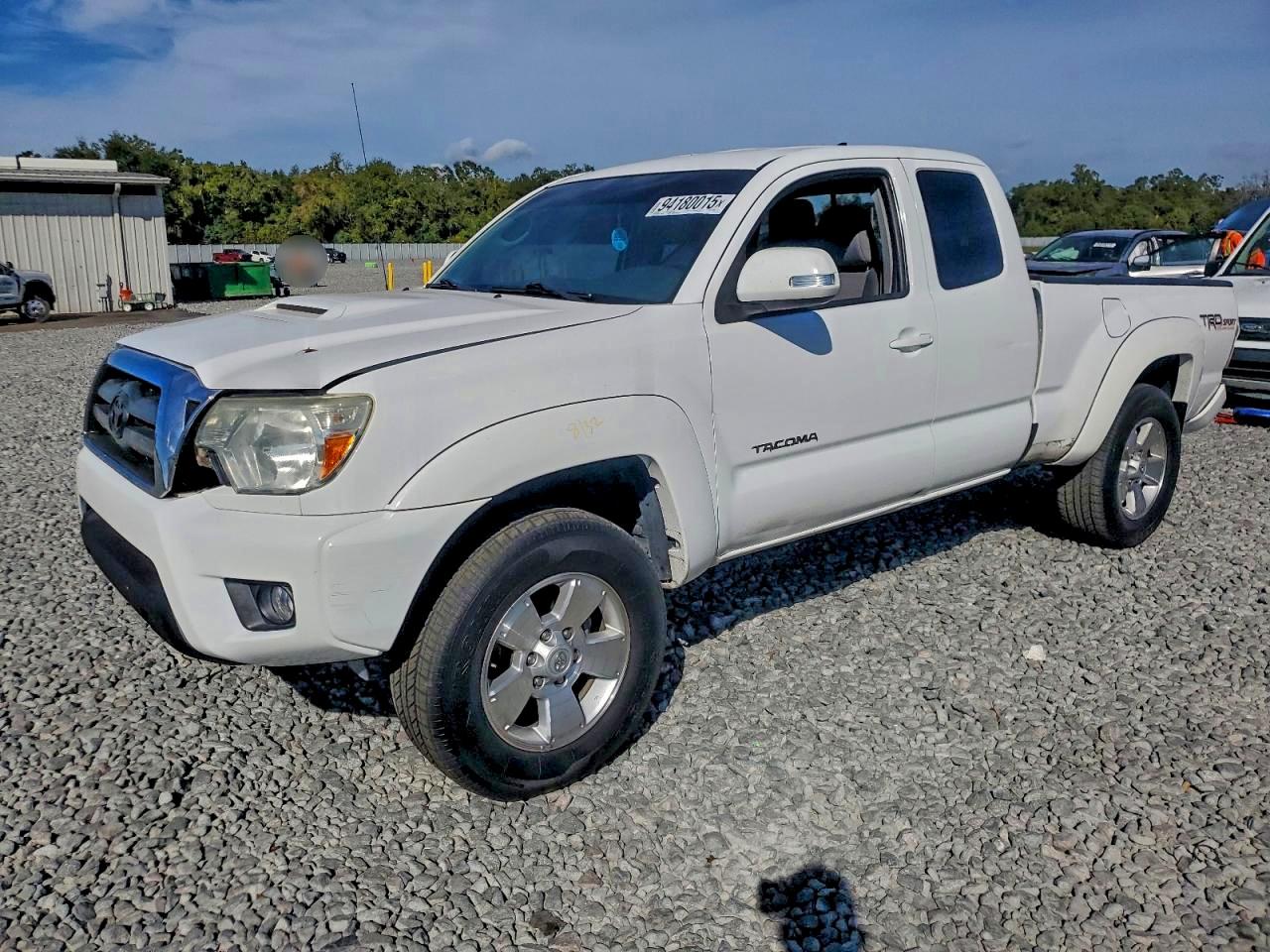 Toyota Tacoma Access Cab Image 1