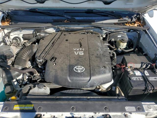 Toyota Tacoma Access Cab Image 12