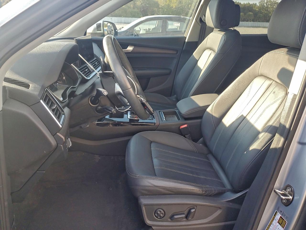 Audi Q5 Premium Image 4