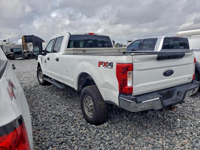 Ford F-350 Super Duty Image 2