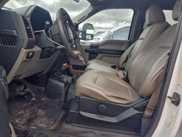 Ford F-350 Super Duty Image 6