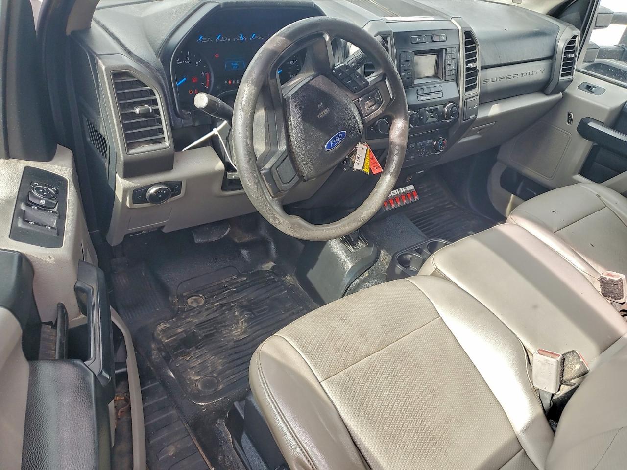 Ford F-350 Super Duty Image 10