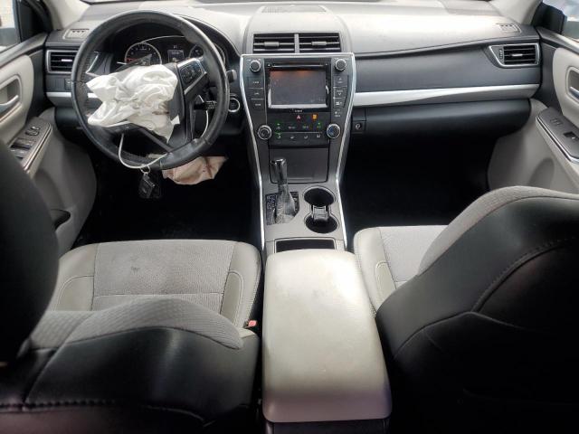 Toyota Camry Le Image 8