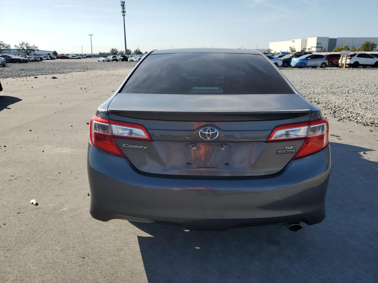 Toyota Camry L Image 7