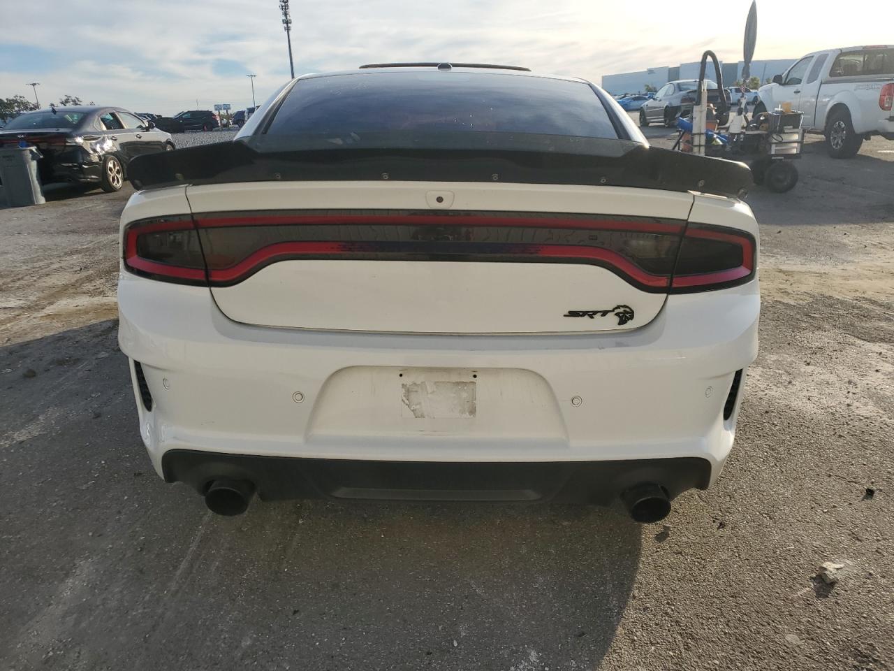 Dodge Charger Srt Hellcat Image 11