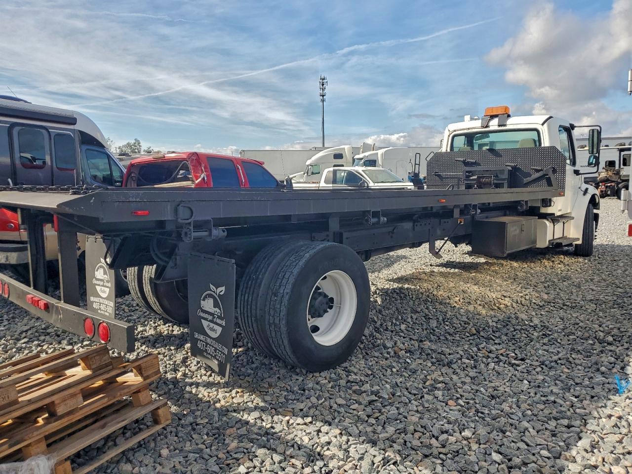 Freightliner M2 106 Med 106 Medium Duty Image 6