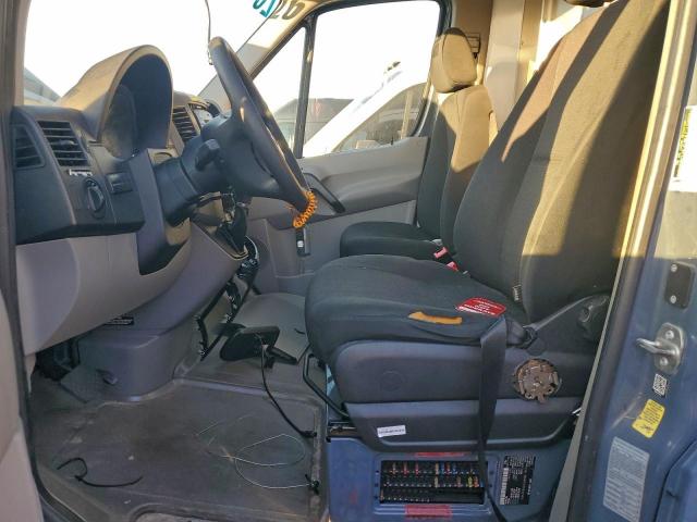 Mercedes-Benz Sprinter 2500 Image 7