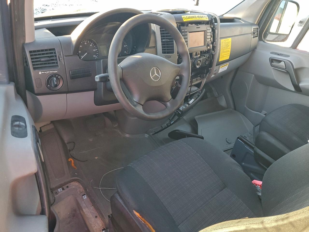 Mercedes-Benz Sprinter 2500 Image 5