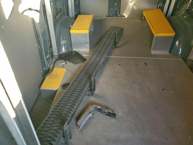 Mercedes-Benz Sprinter 2500 Image 12