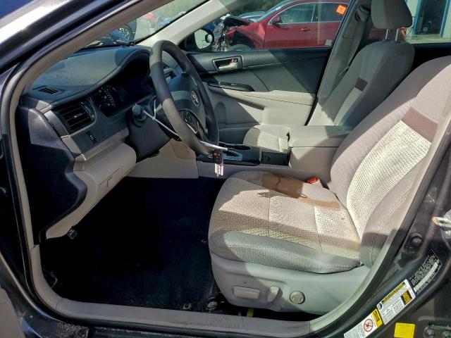 Toyota Camry L Image 8