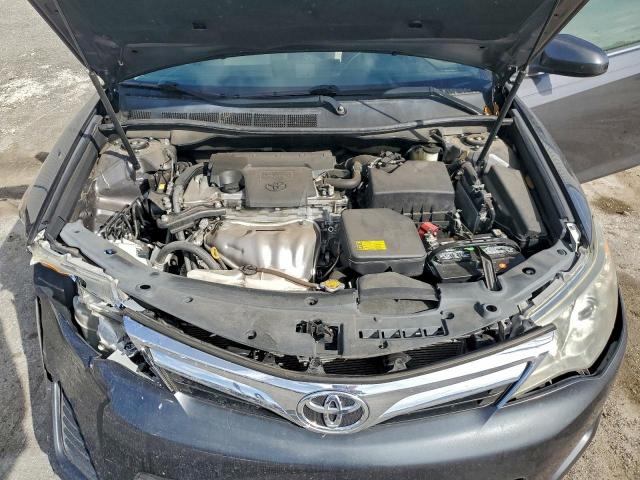 Toyota Camry L Image 11