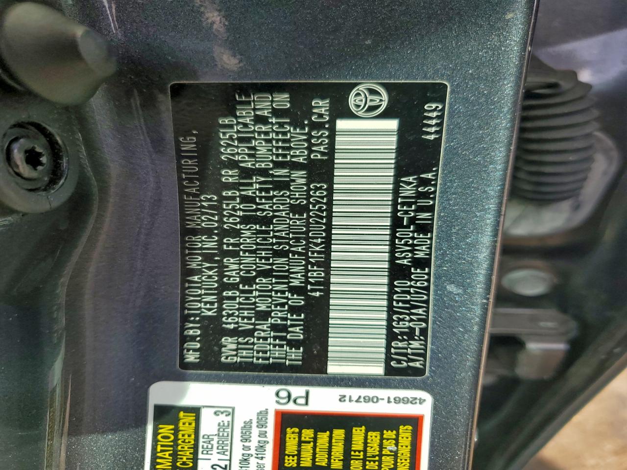 Toyota Camry L Image 10