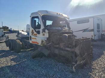  Salvage Freightliner Cascadia