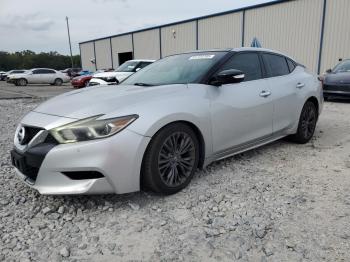  Salvage Nissan Maxima