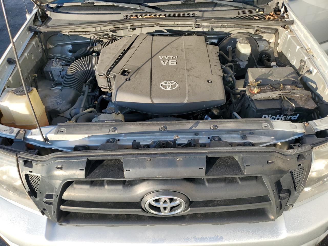 Toyota Tacoma Double Cab Prerunner Long Bed Image 2