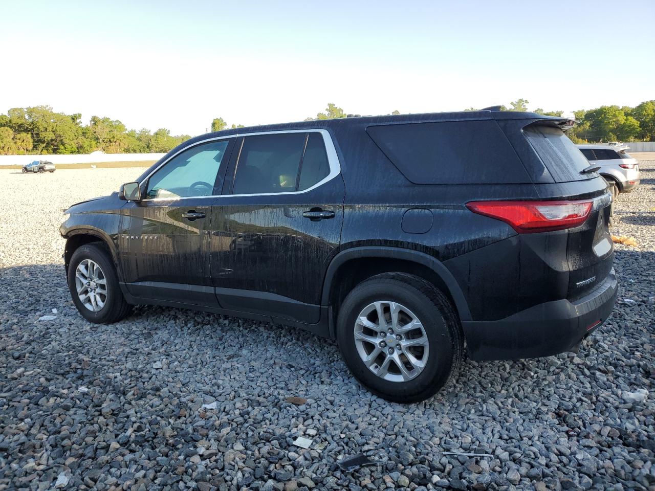 Chevrolet Traverse Ls Image 8
