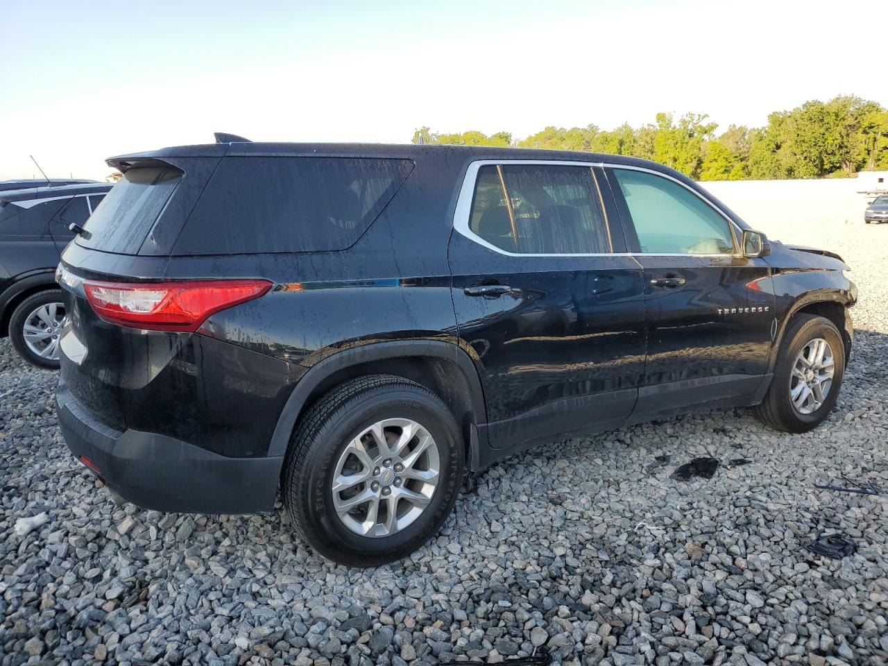 Chevrolet Traverse Ls Image 13