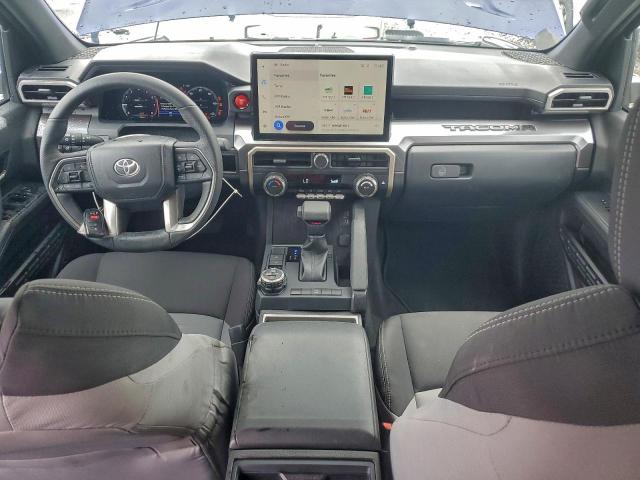 Toyota Tacoma Double Cab Image 3