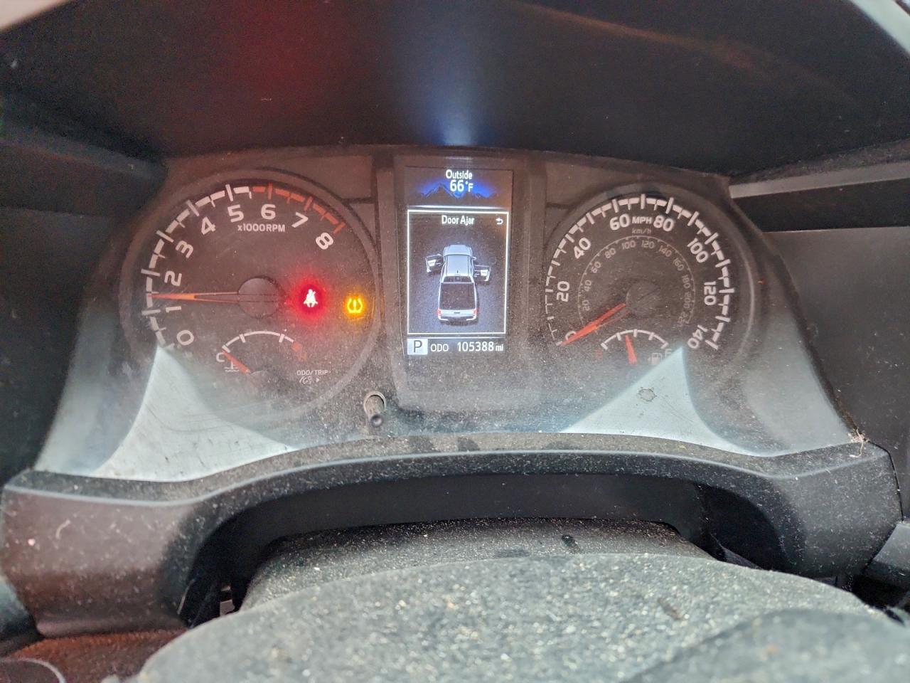 Toyota Tacoma Double Cab Image 12