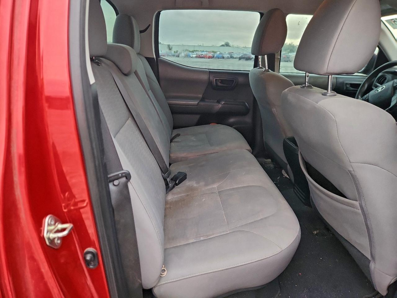 Toyota Tacoma Double Cab Image 2