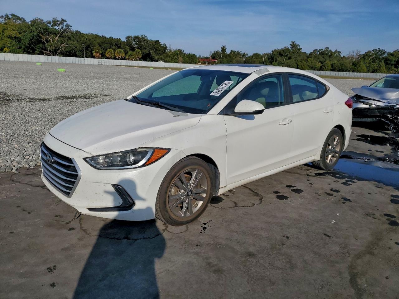 Hyundai ELANTRA Se Image 1