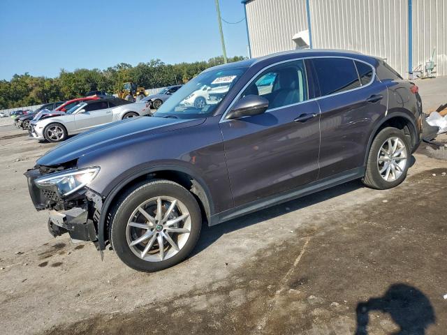  Salvage Alfa Romeo Stelvio
