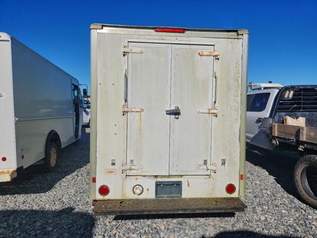 Chevrolet Express Image 11