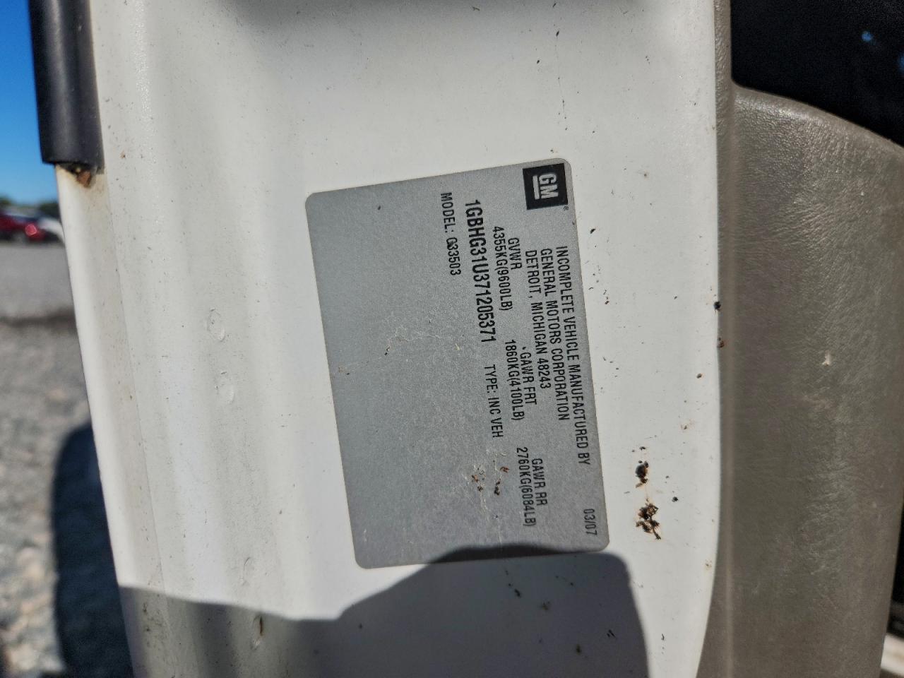 Chevrolet Express Image 5