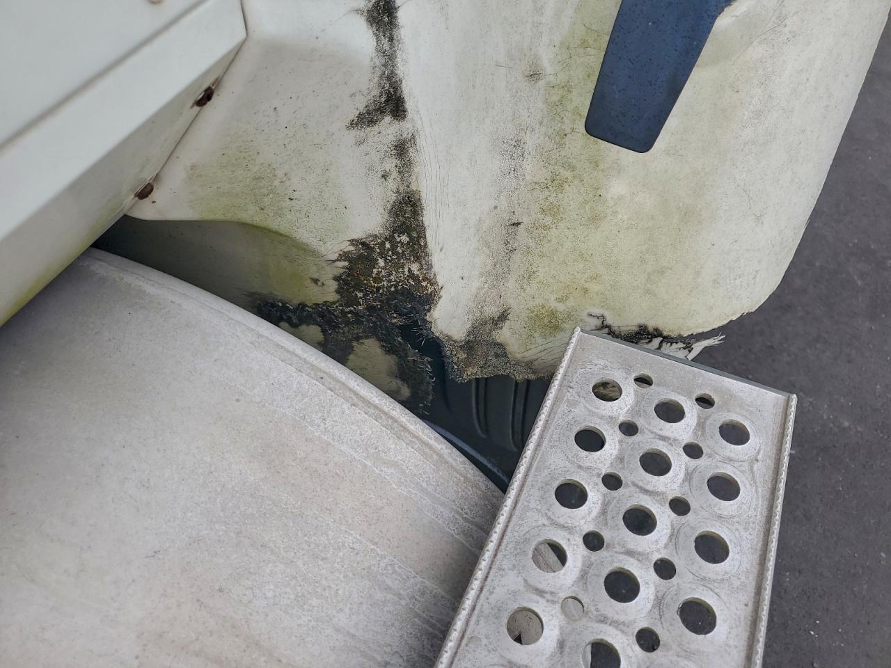 International 9900i Trac 9400i Image 9