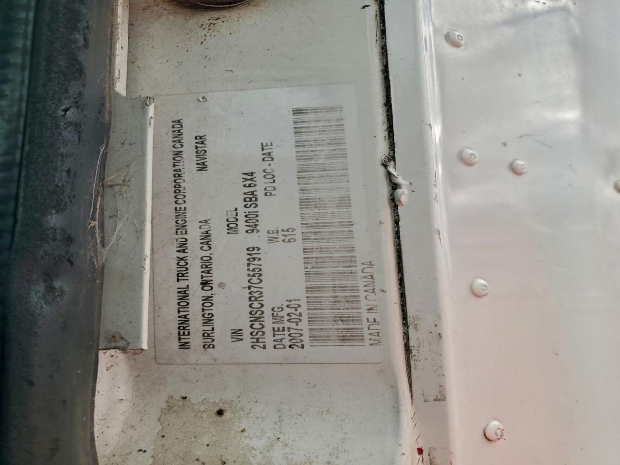 International 9900i Trac 9400i Image 3