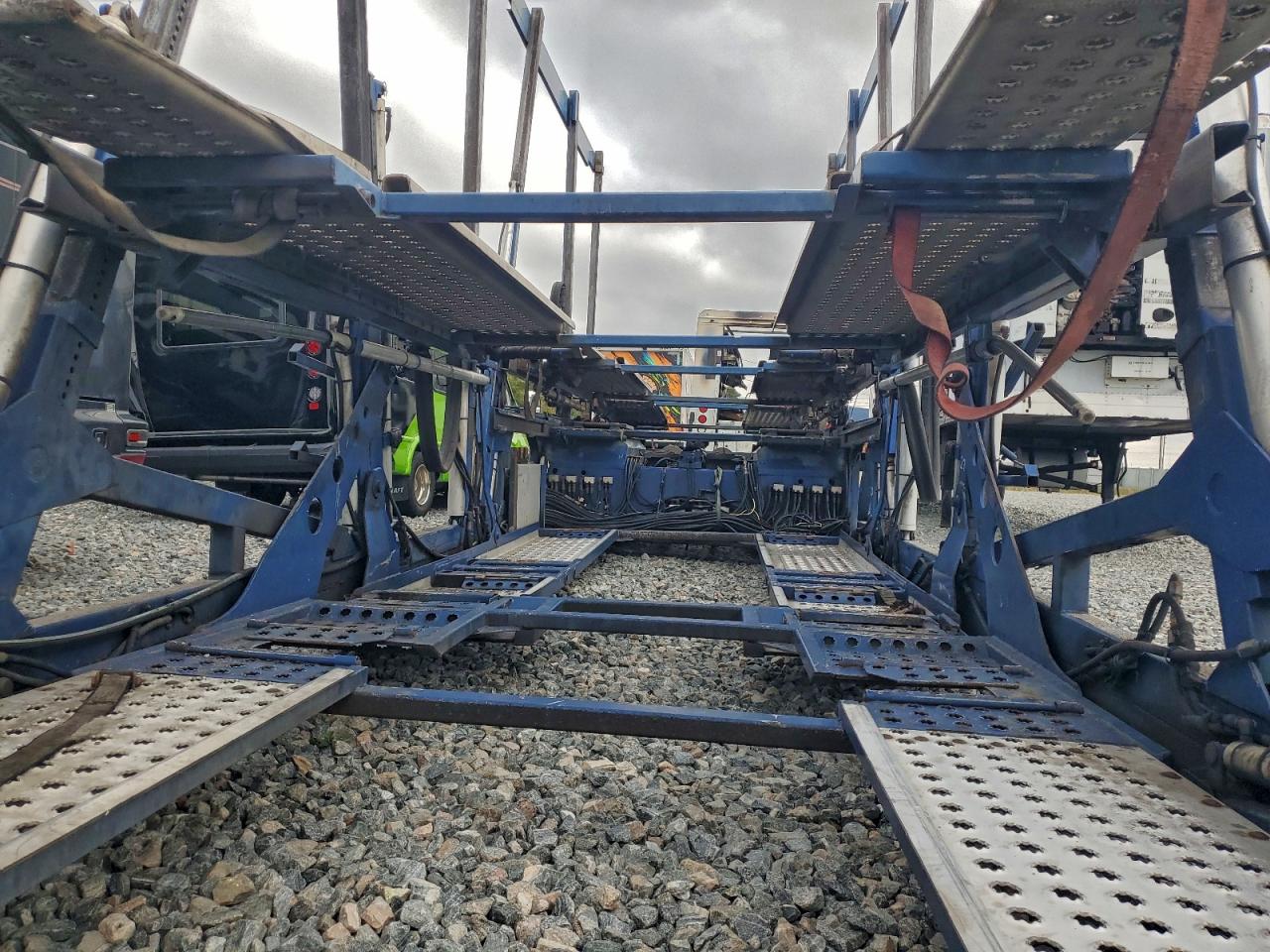 Continental Car 14  Cargo Image 8