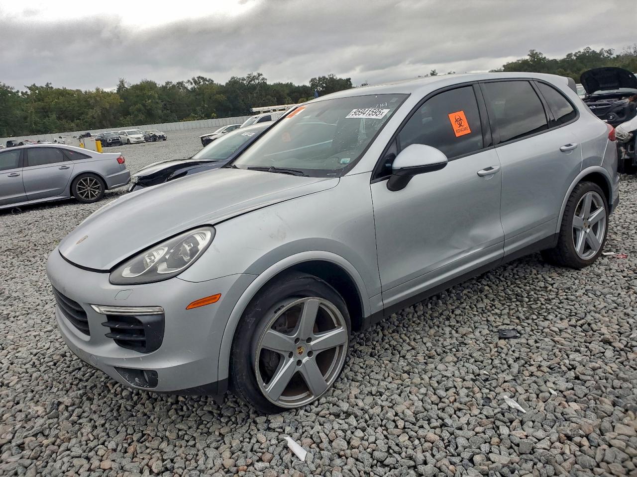 Porsche Cayenne Image 1