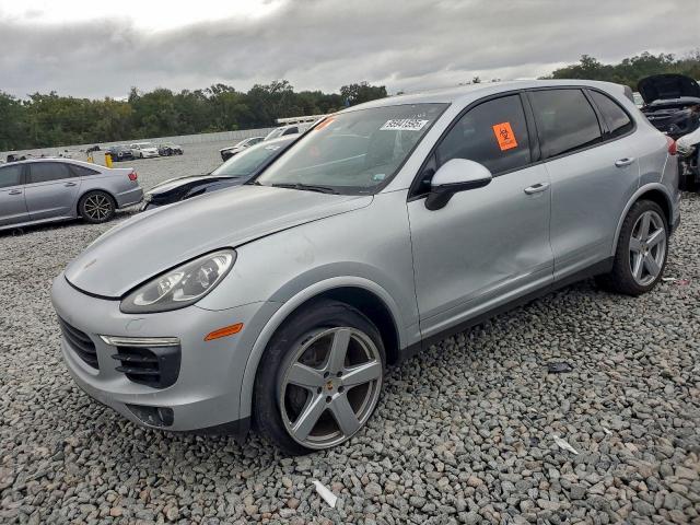  Salvage Porsche Cayenne