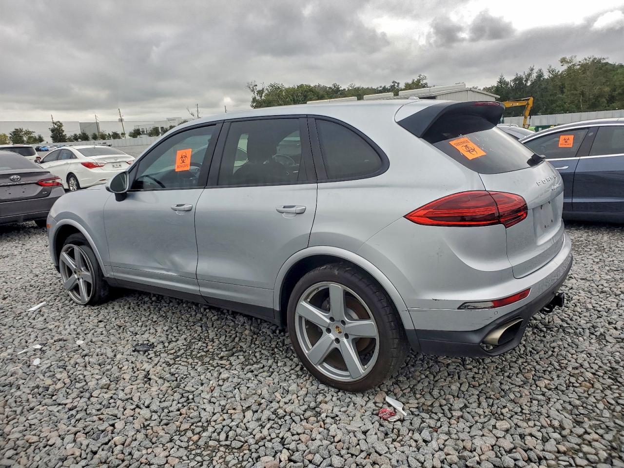 Porsche Cayenne Image 6