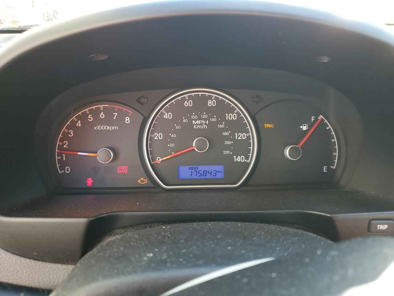 Hyundai ELANTRA Blue Image 12