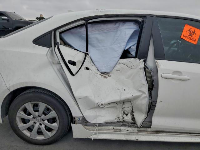 Toyota Corolla Le Image 2