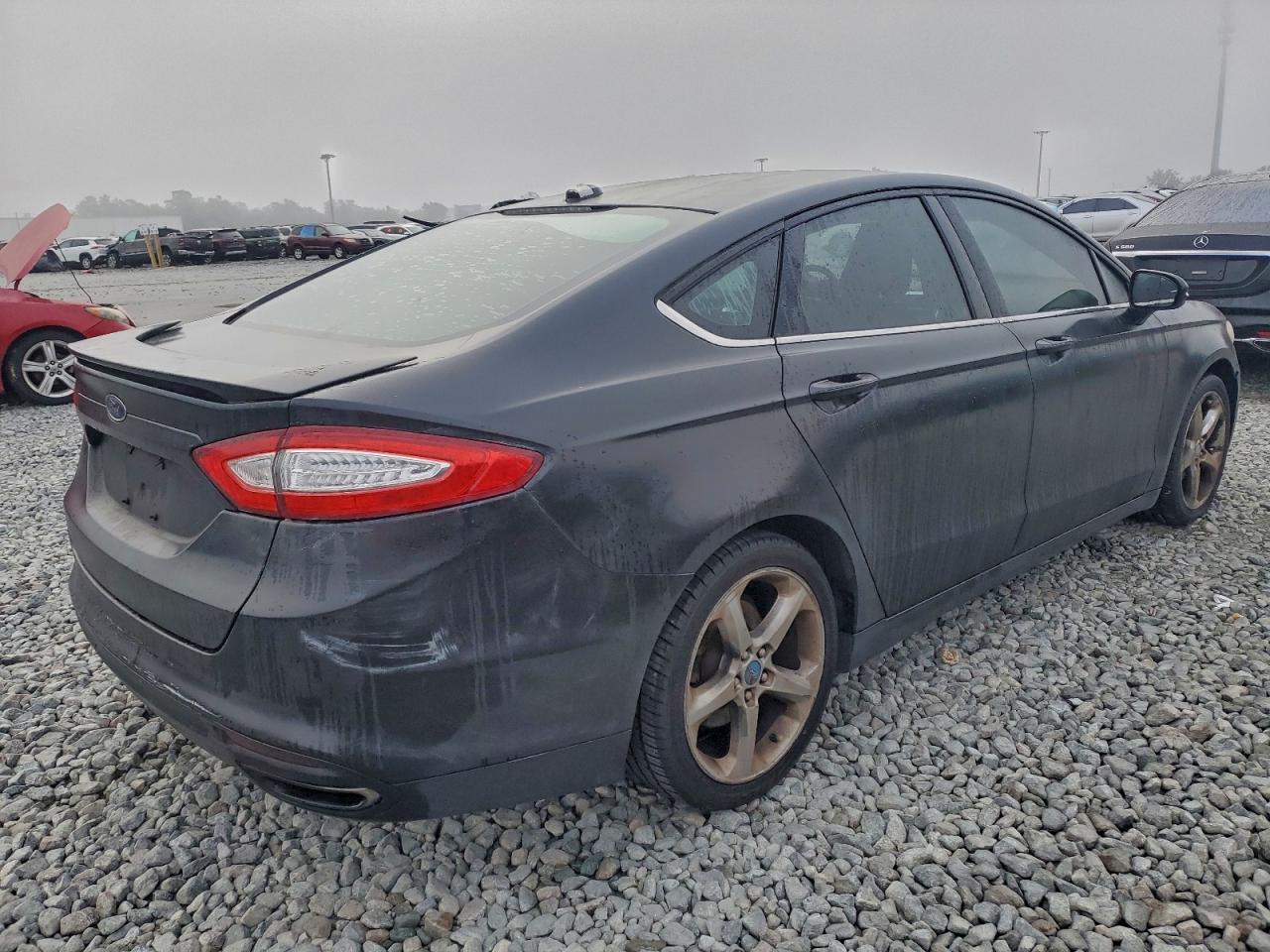 Ford Fusion Se Image 3