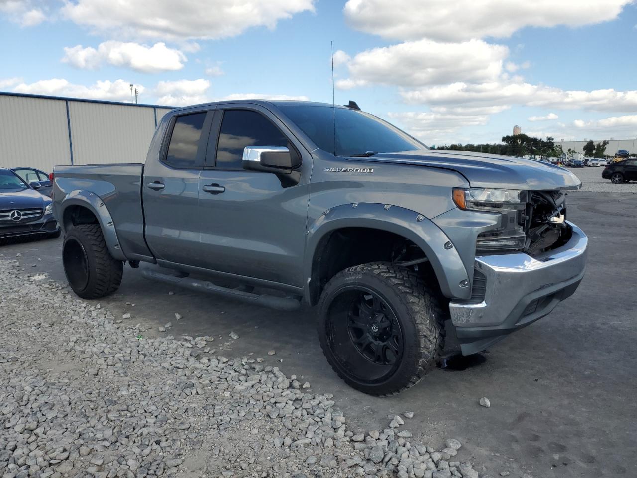 Chevrolet Silverado C1500 Lt Image 10